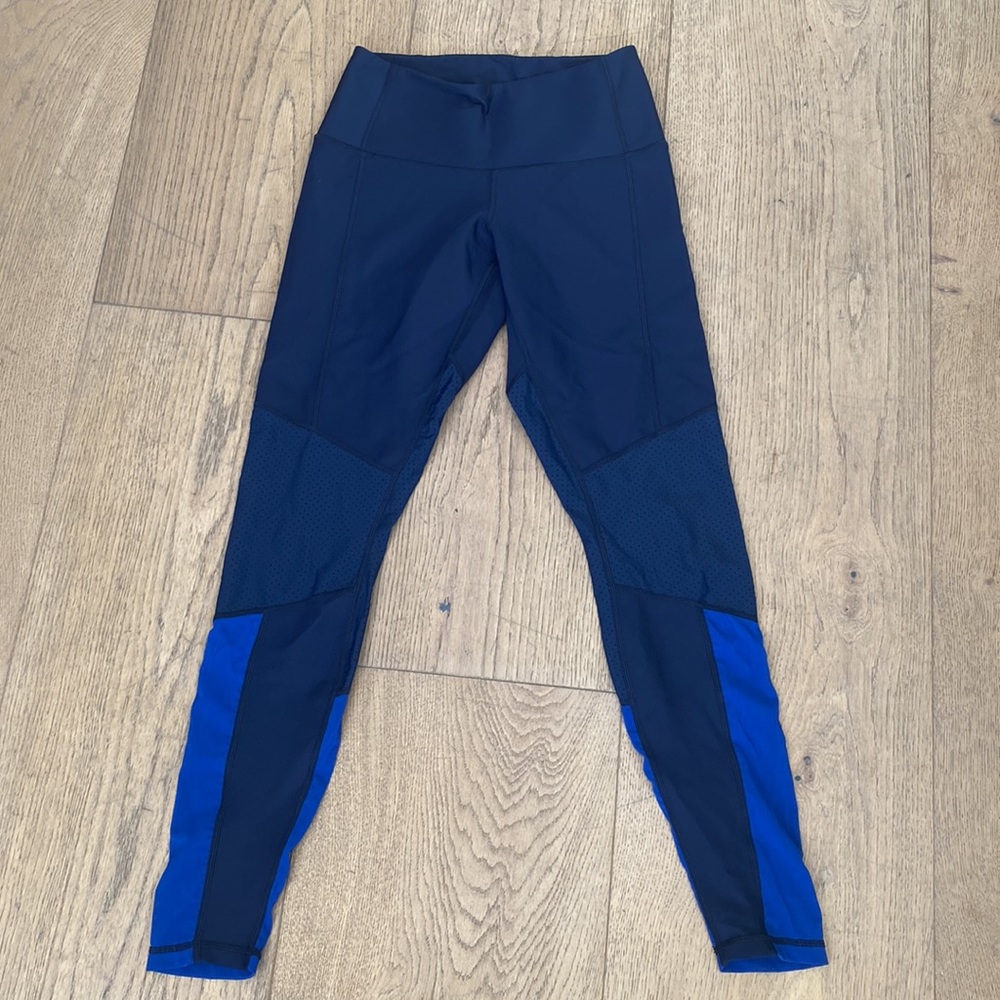 Koran tights sample